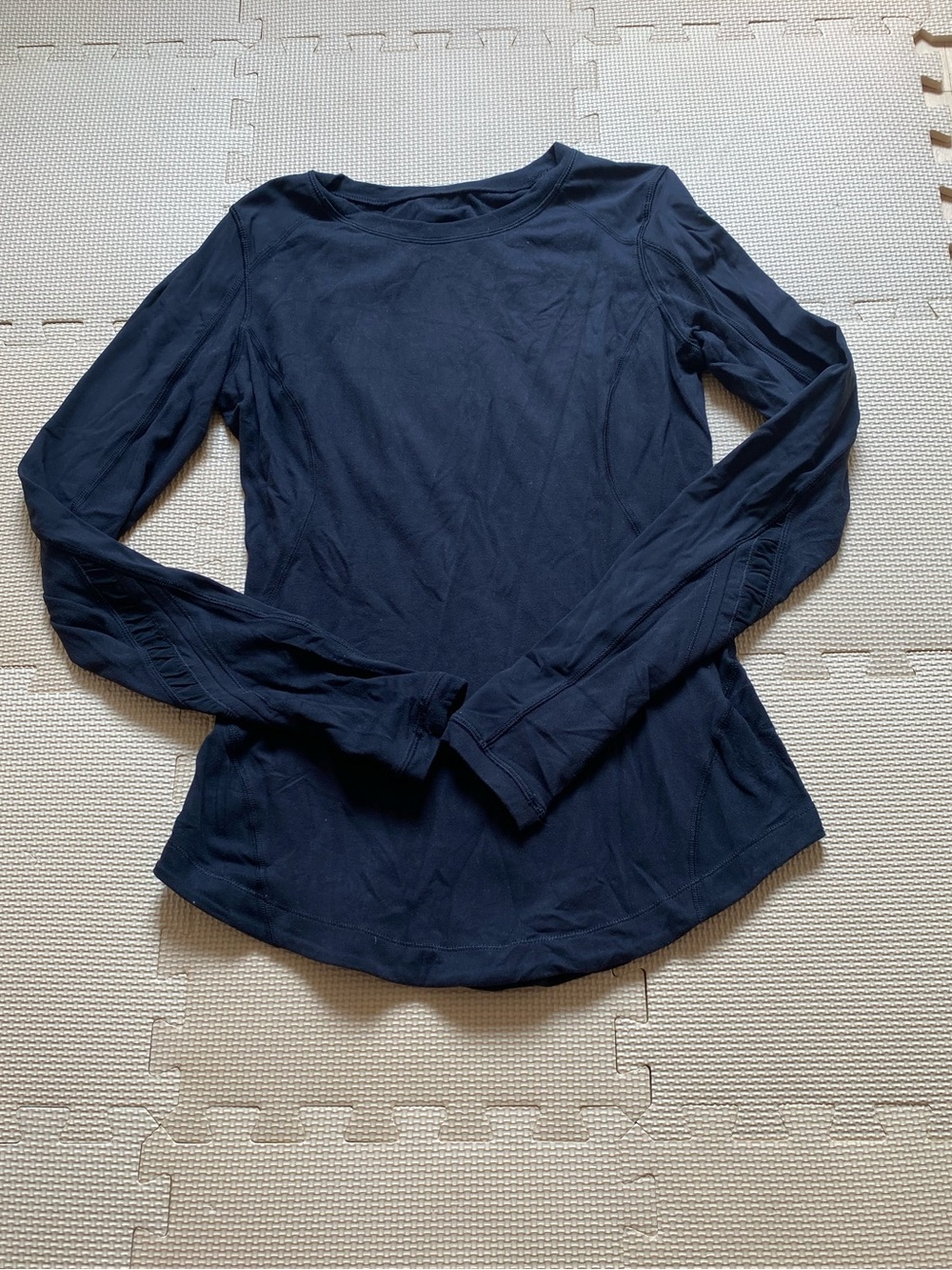 Lululemon Black Hold Tight Long Sleeve Shirt Size 6